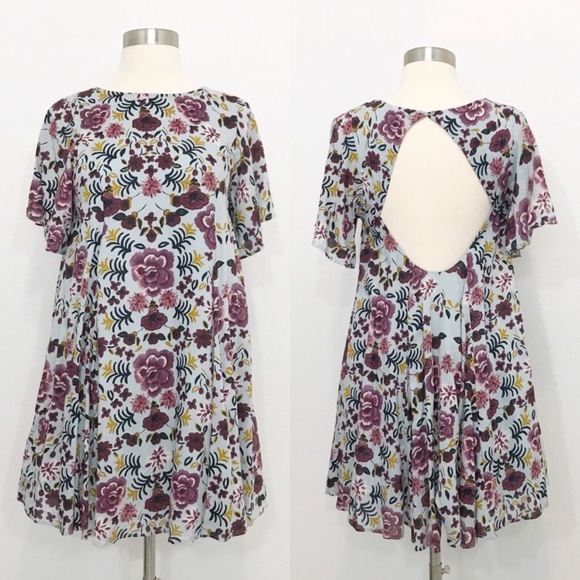 Urban Outfitters Dresses & Skirts - Kimchi Blue Floral Backless Dress